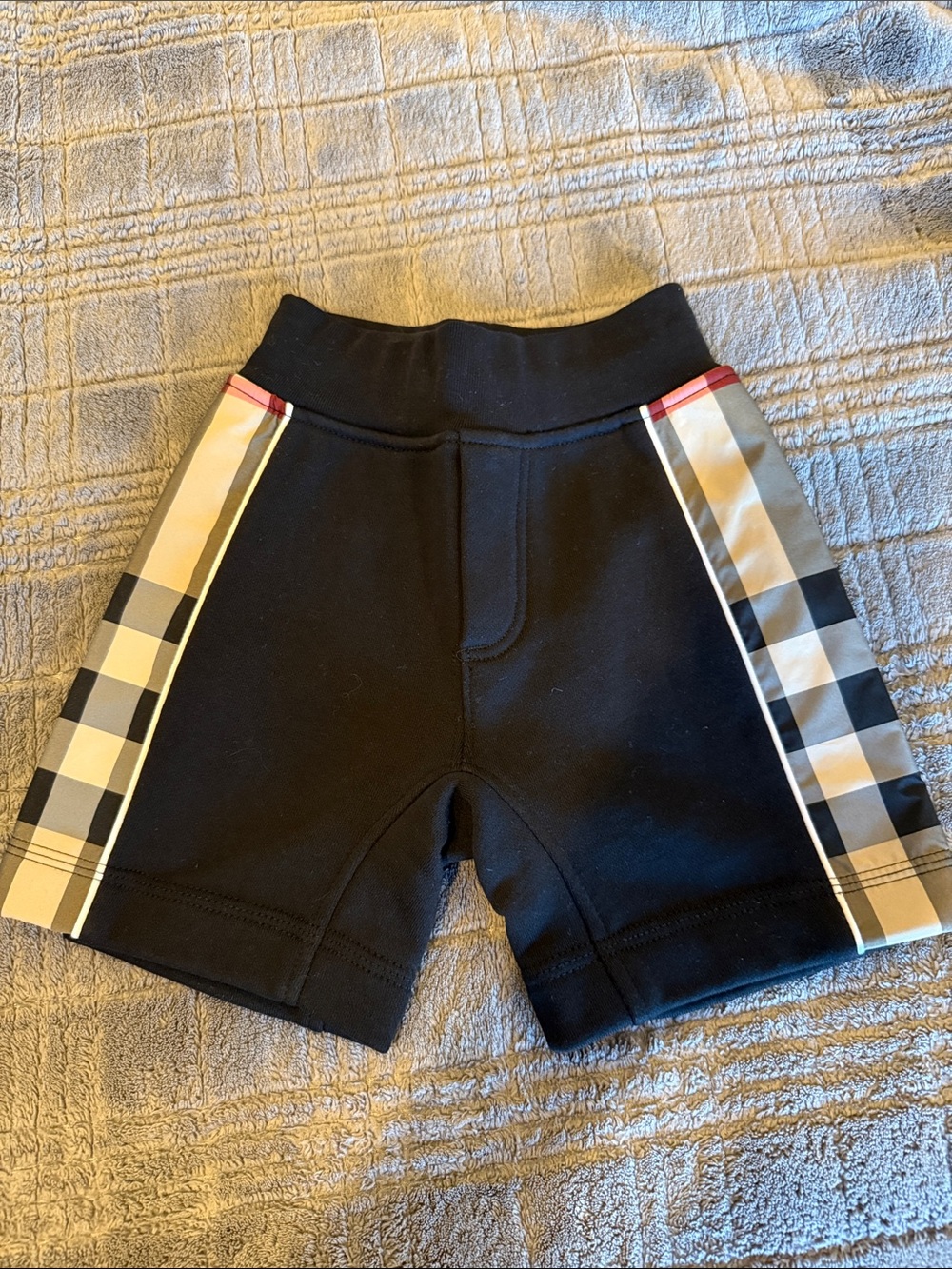 Kids Burberry Black Plaid-Trim Stretch Shorts